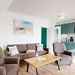아파트 Appartementhaus Binzer Sterne 37 *