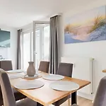 Appartementhaus Binzer Sterne 37 아파트 *