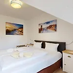 아파트 Appartementhaus Binzer Sterne 37 빈츠